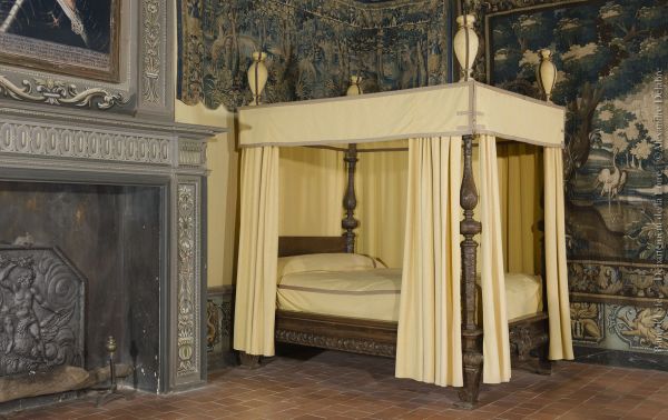Lit de Claude d'Urfé ; © Alexandre DELABRE ; ©  ARCHIVES DEPARTEMENTALES DE LA LOIRE ; ©  Musée Château de la Bâtie d'Urfé